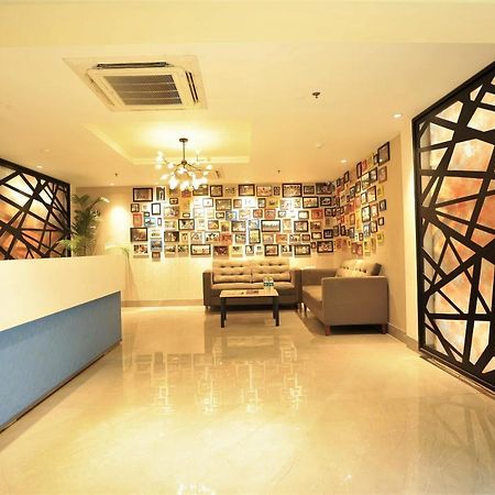 Crystal Urban Park Hotel Bhubaneswar Exterior foto