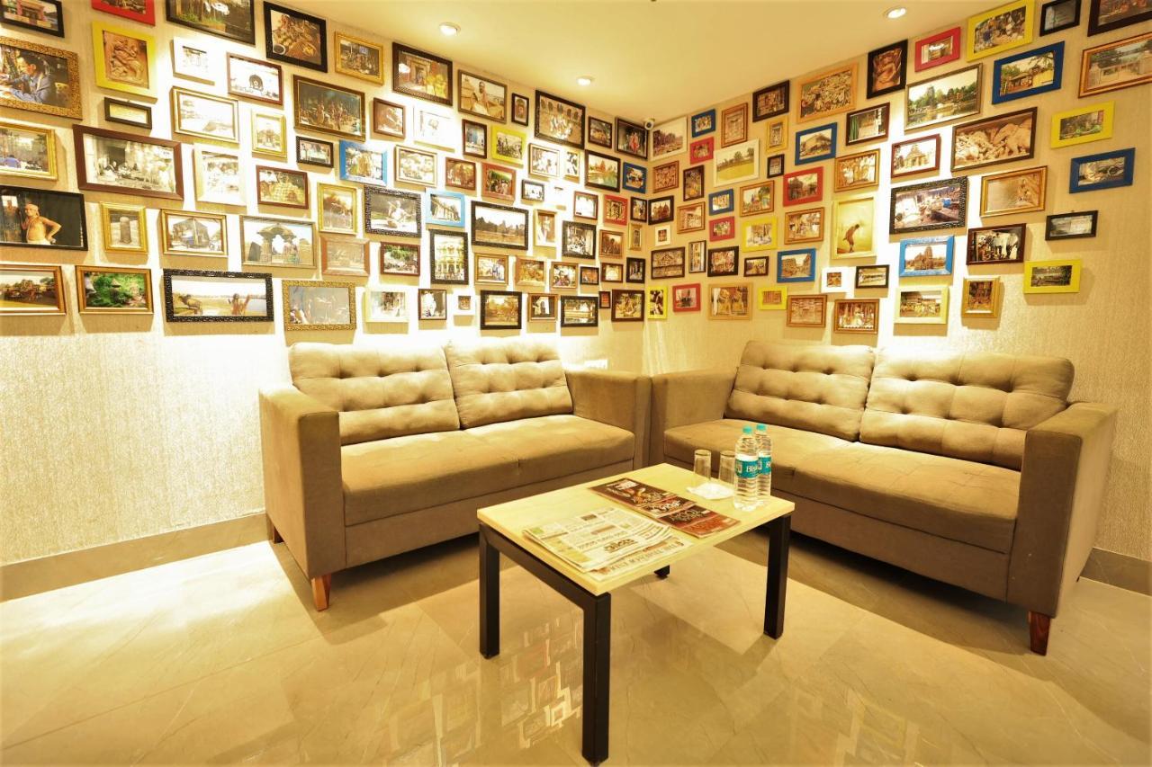 Crystal Urban Park Hotel Bhubaneswar Exterior foto